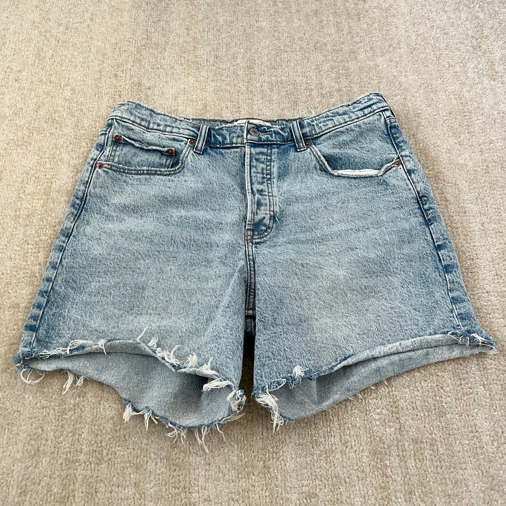 Abercrombie & Fitch Dad Shorts Low Rise Light Wash 32 / 14 Blue
